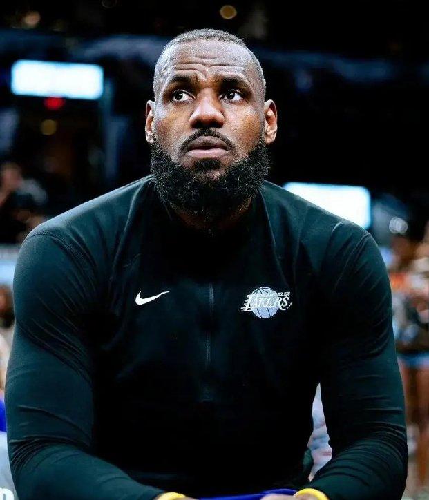 詹姆斯爆冷击败利物浦，关键助攻引爆全场！